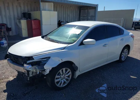 2014 Nissan Altima 2.5 S z USA, uszkodzony, nr VIN 1N4AL3AP2EC141950